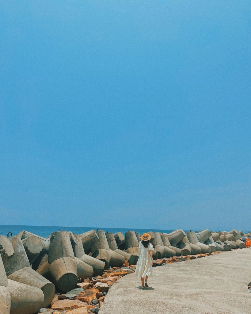 Bãi đá Ông Địa. Ảnh: bylinhh