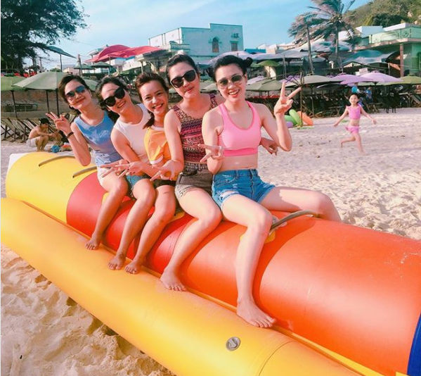 Bãi Nồm địa điểm thu hút đông đảo du khách