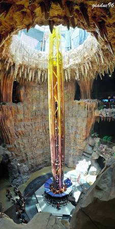 Tháp rơi tự do trong nhà cao nhất tại Fantasy Park Bà Nà Hills