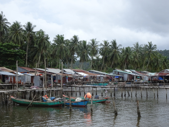 Băng rừng nguyên sinh tìm làng chài Rạch Vẹm ở Phú Quốc