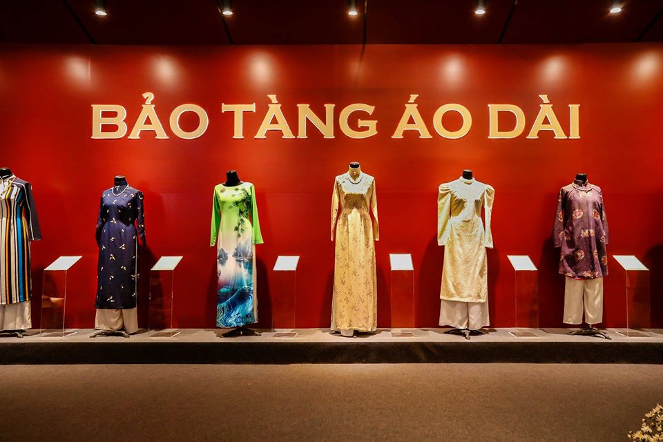 Áo dài tứ thân tại Bảo tàng Áo Dài quận 9