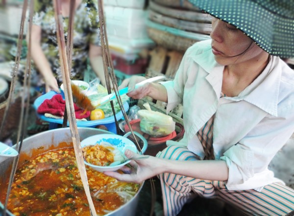 Khám phá ẩm thực Huế với bánh canh Nam Phổ
