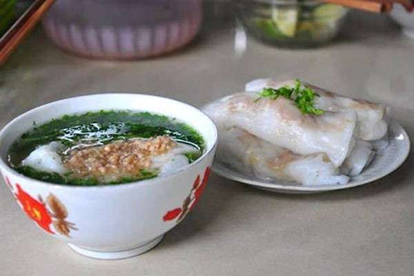 Bánh cuốn Cao Bằng lạ ở cách thưởng thức. Ảnh: Internet
