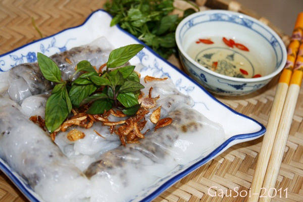 Bánh cuốn nóng tại quán ăn ngon Phú Yên