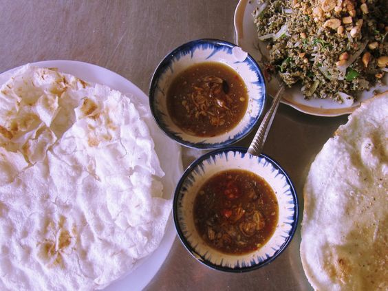 banh-dap-hen-xao-va-cac-mon-hen-tham-dam-huong-vi-mien-trung-ivivu-4 banh-dap-hen-xao-va-cac-mon-hen-tham-dam-huong-vi-mien-trung-ivivu-4