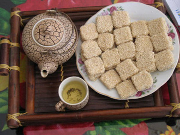 Bánh khô mè Cẩm Lệ đặc sản Đà Nẵng