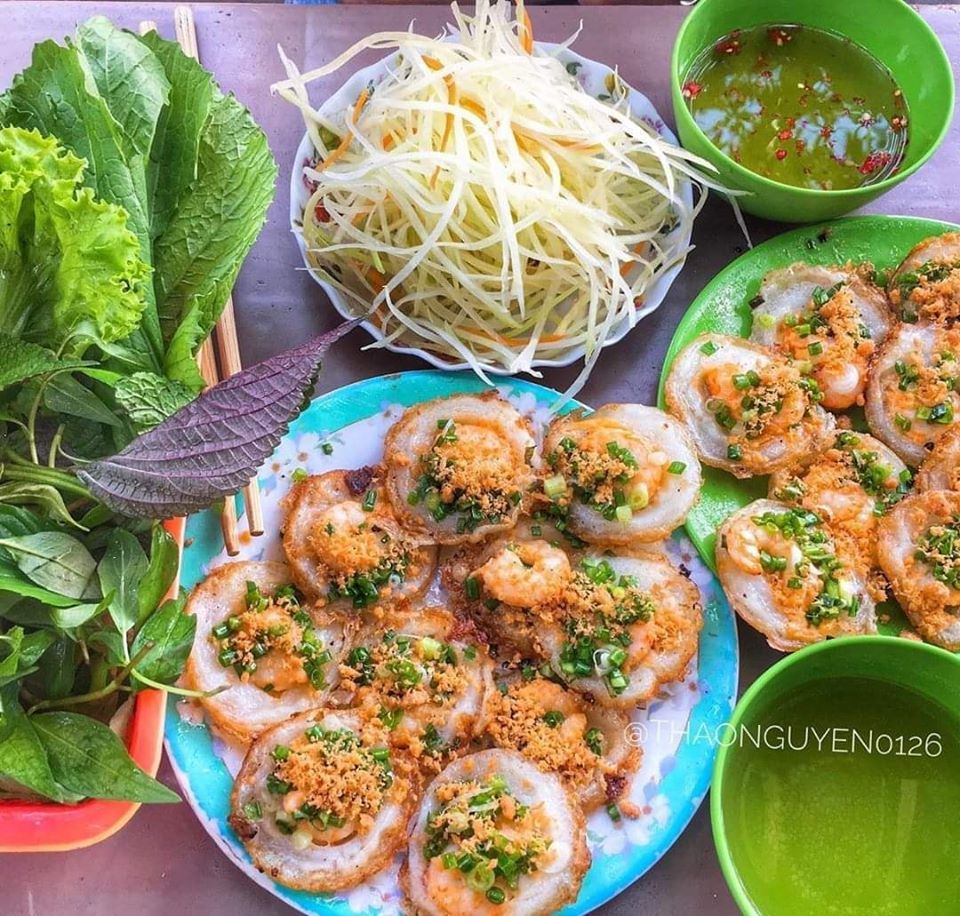 Bánh khọt Vũng Tàu tại quán Bánh khọt gốc vú sữa