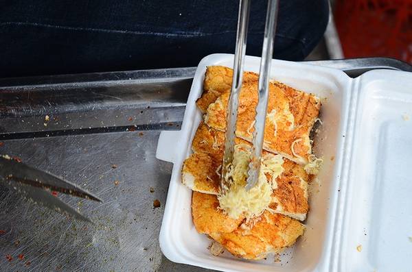 Bánh mì nướng muối ớt Đà Lạt giữ nguyên công thức truyền thống