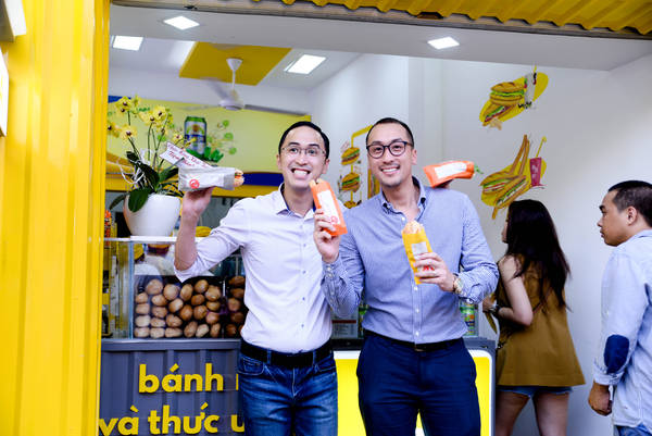 Thực đơn bánh mì phong phú của Bánh Năm bánh mì