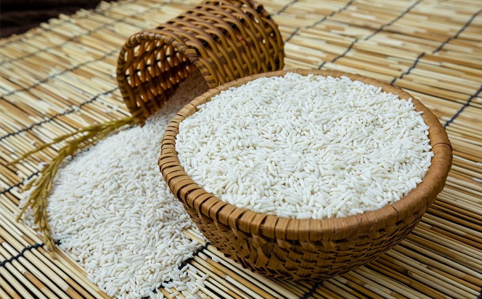 Gạo nếp cái hoa vàng làm bánh phu thê Đình Bảng