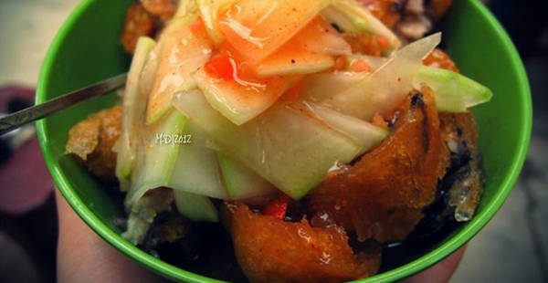 banh-ran-1 Ẩm thực Hà Nội - bánh rán hồ Tây - iVIVU.com