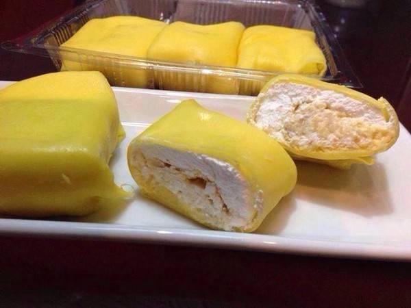 Bánh sầu riêng nhân kem - món bánh hot tại Hà Nội