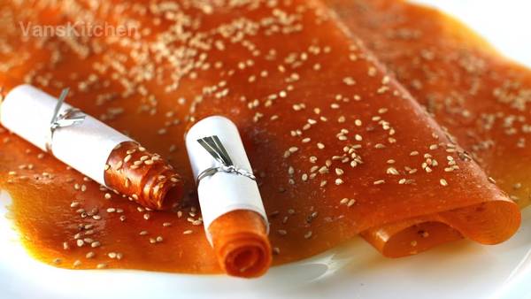 Bánh xoài đặc sản Nha Trang làm quà mộc mạc