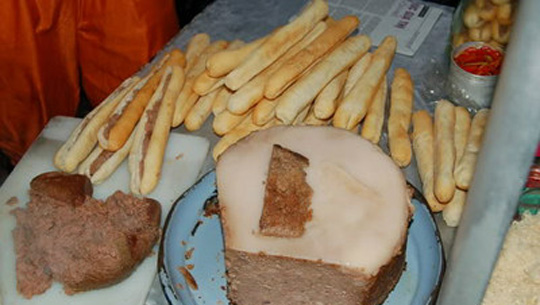 Bánh mì cay Hải Phòng - iVIVU.com Bánh mì cay Hải Phòng - iVIVU.com