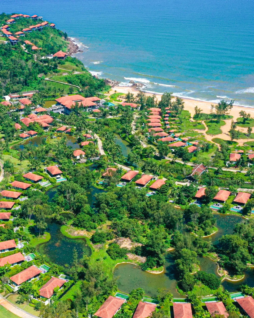 Kiến trúc đẳng cấp hòa quyện thiên nhiên tại Banyan Tree Lăng Cô Huế