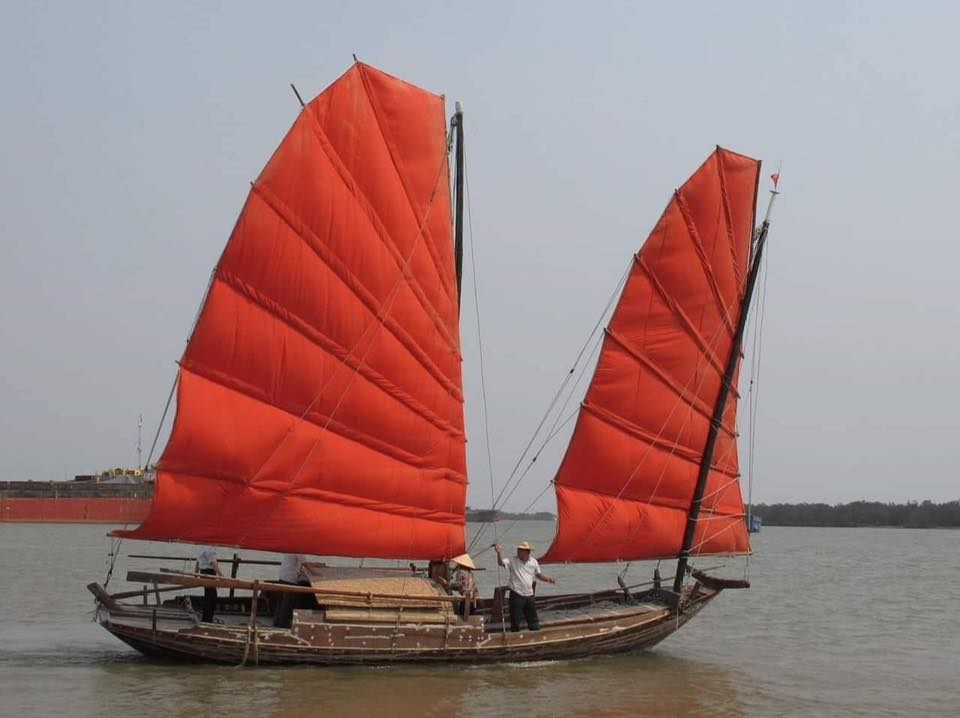 Thuyền cánh dơi được phục dựng tại Bảo tàng Phạm Huy Thông