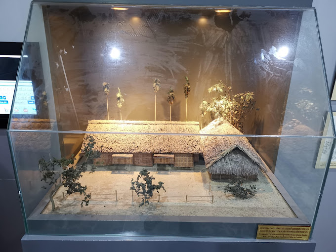Phòng trưng bày tại bảo tàng Hồ Chí Minh