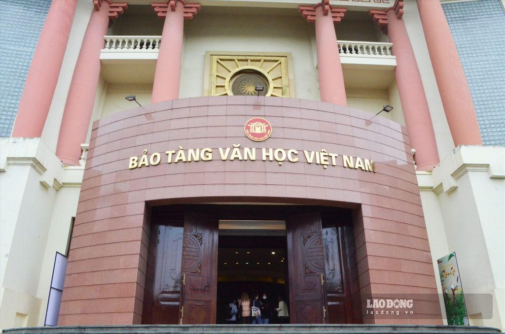 Tòa nhà Bảo tàng Văn học Việt Nam tại Hà Nội