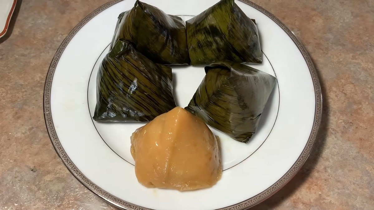 Bánh ít hấp cách thủy
