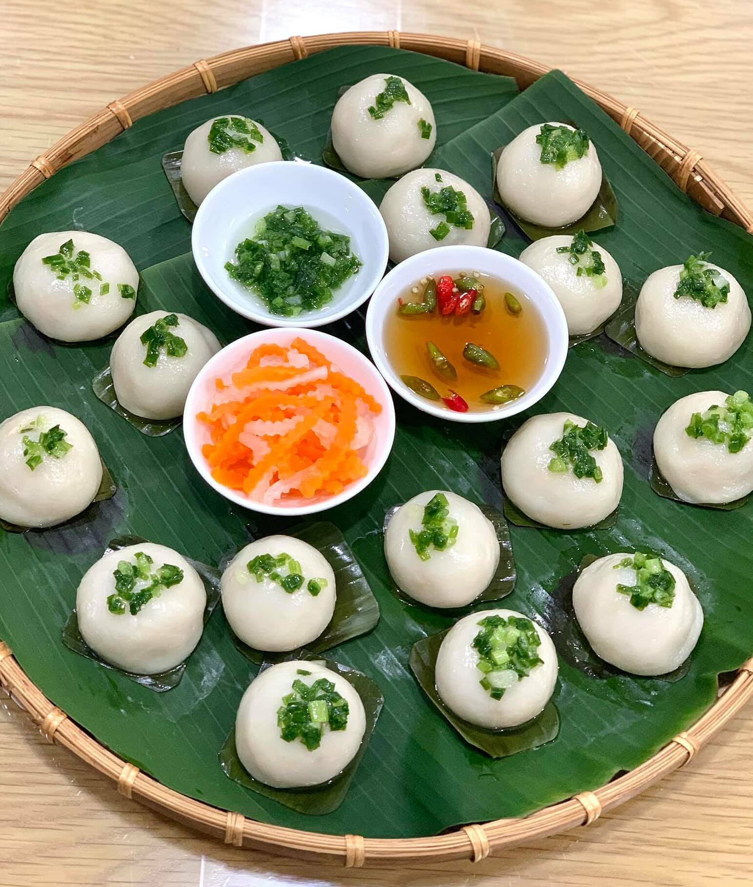 Bánh ít trần món bánh miền Tây gói lá chuối