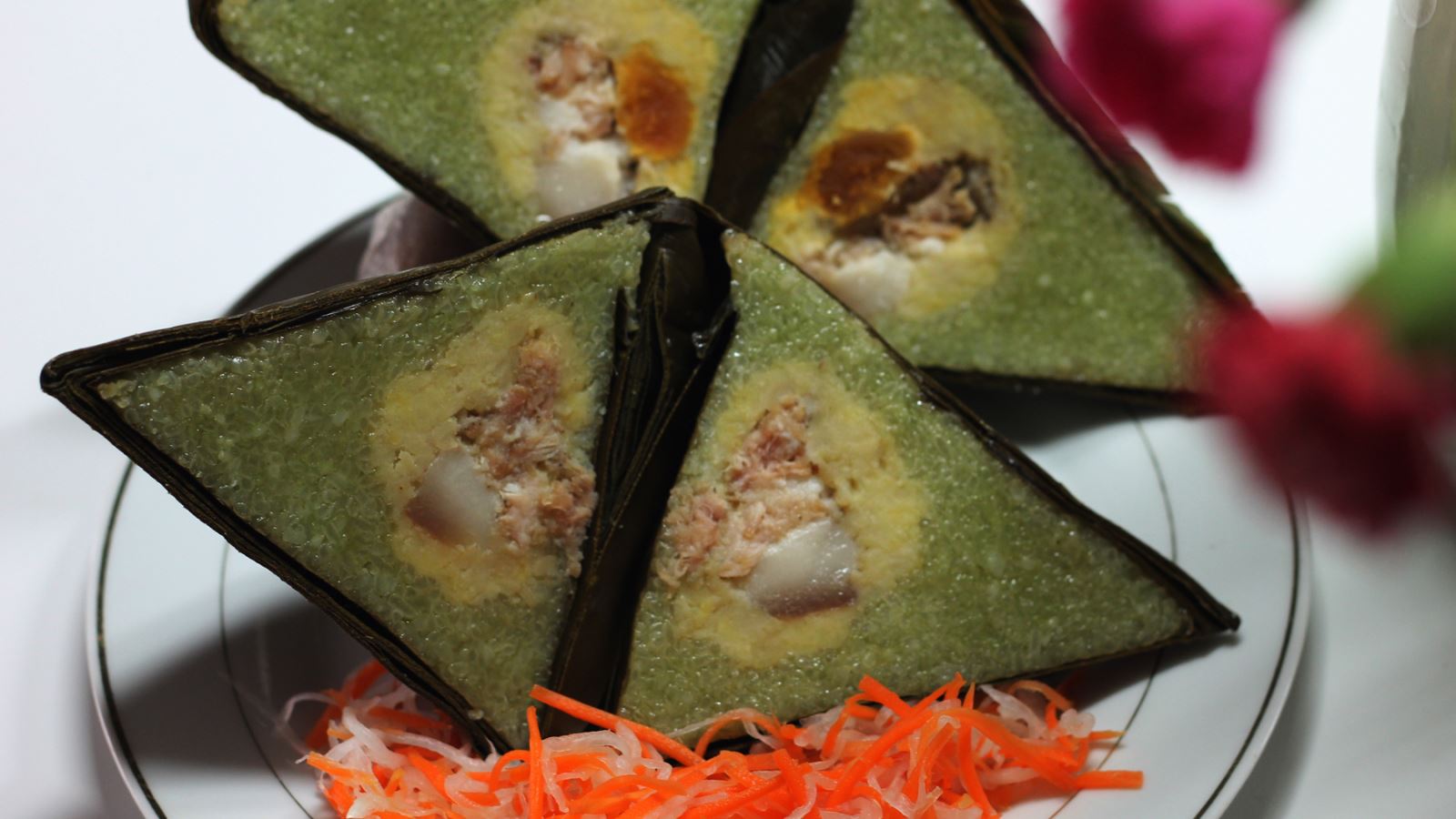 Bánh ú mặn đặc sản Sóc Trăng