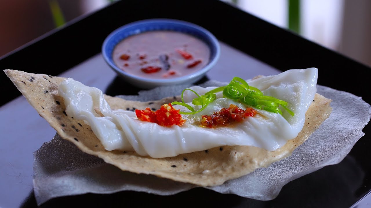 Bánh đập mỡ hành giòn rụm chấm mắm