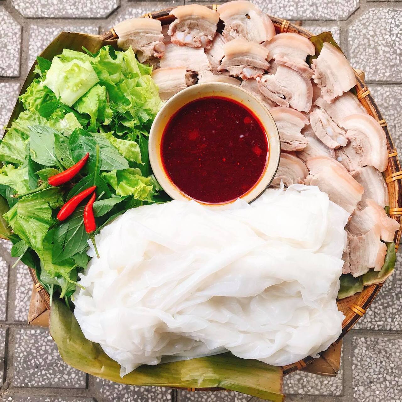 bc3a1nh-c6b0e1bb9bt-phc6b0c6a1ng-lang-ivivu Bánh ướt Phương Lang-ivivu