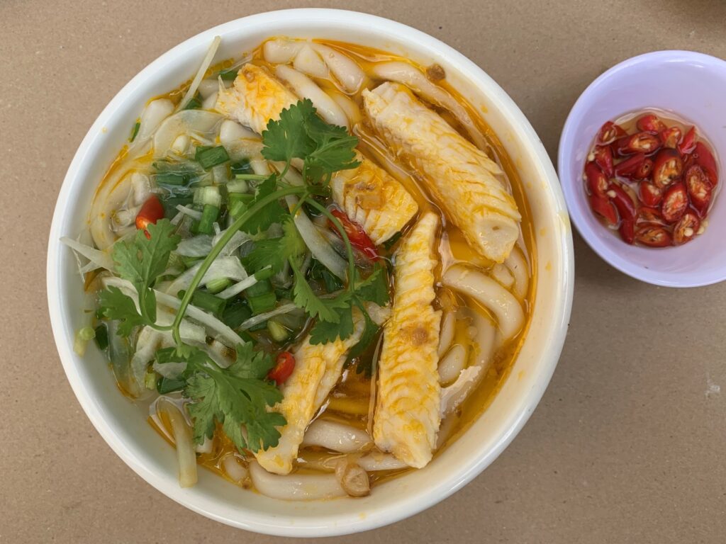 Bánh canh cá lóc nóng hổi Bánh canh cá lóc nóng hổi
