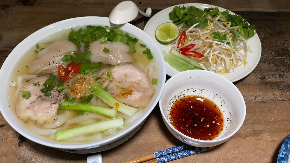 Bánh canh Trảng Bàng món ăn ngon Tây Ninh