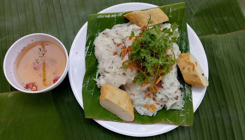 Bánh cuốn Nam Định mỏng dẻo ăn kèm chả quế Bánh cuốn Nam Định mỏng dẻo ăn kèm chả quế