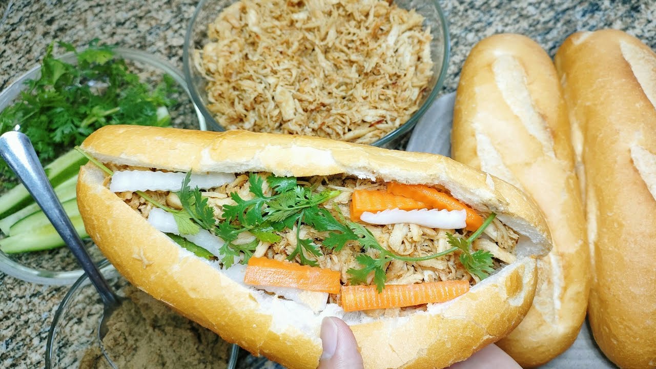 Bánh mì gà xé Rạch Giá