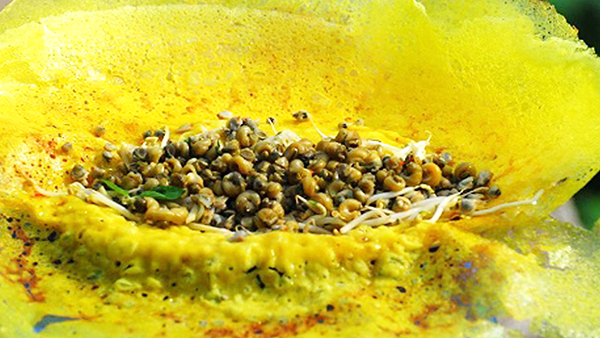 Bánh xèo ốc gạo - Đặc sản Bến Tre