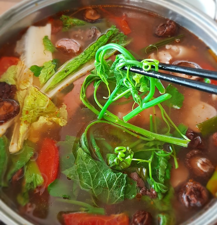 bê-sữa-Mộc-Châu-ivivu-2
