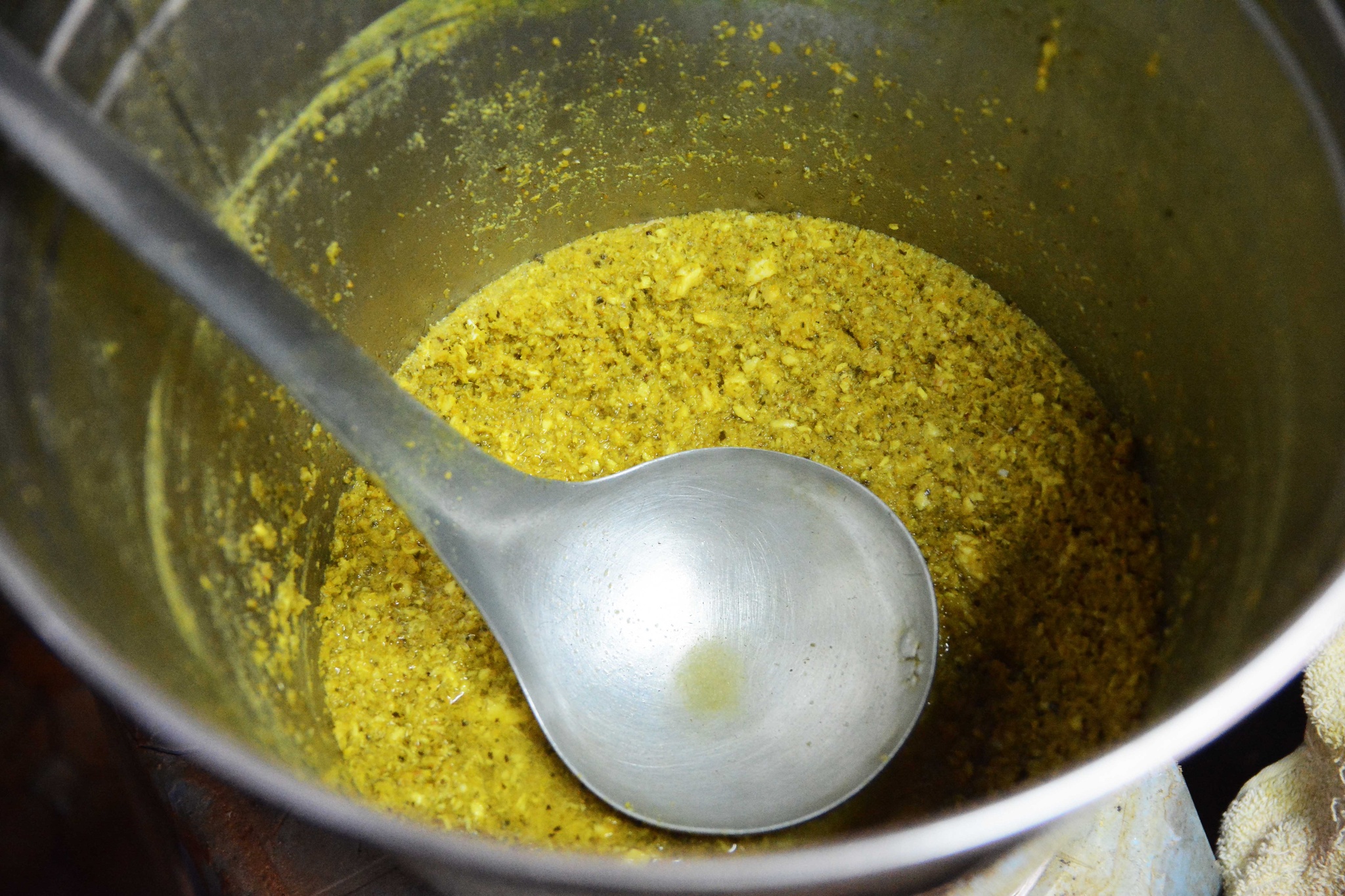 Nồi nước lèo bún Ảnh: Hoài Nhân/Báo Thanh Niên.