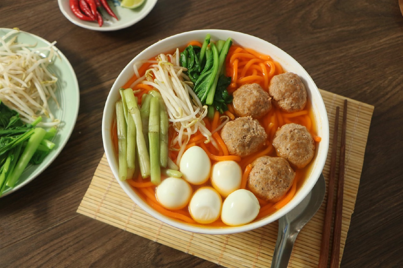 Bún đỏ Tây Nguyên nấu từ cua đồng và gạch cua
