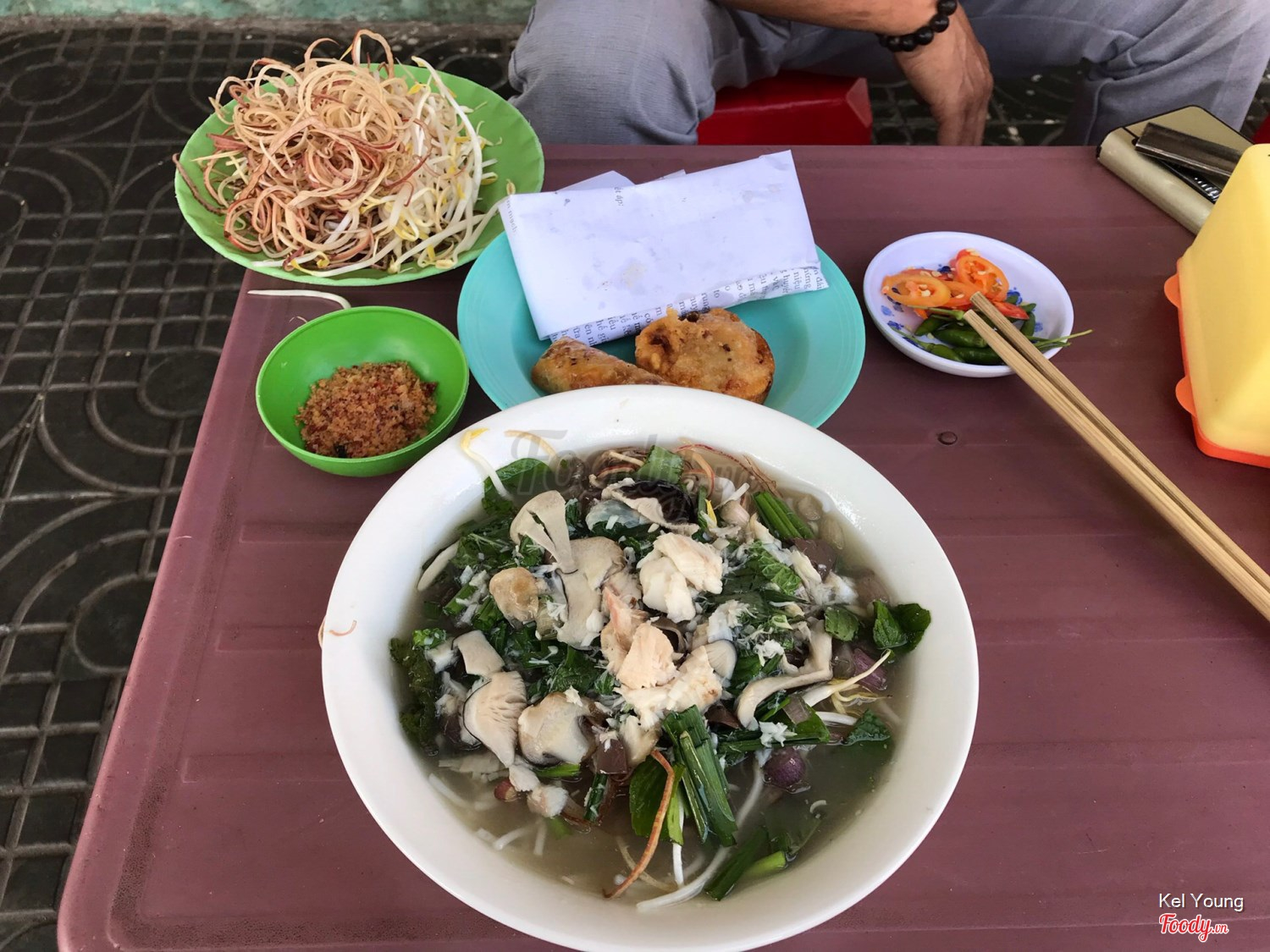 Bún nước lèo đặc sản Trà Vinh