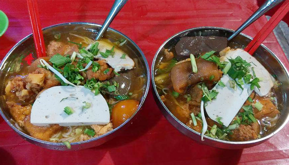 Quán bún riêu trên con đường ẩm thực quận 6 Hậu Giang