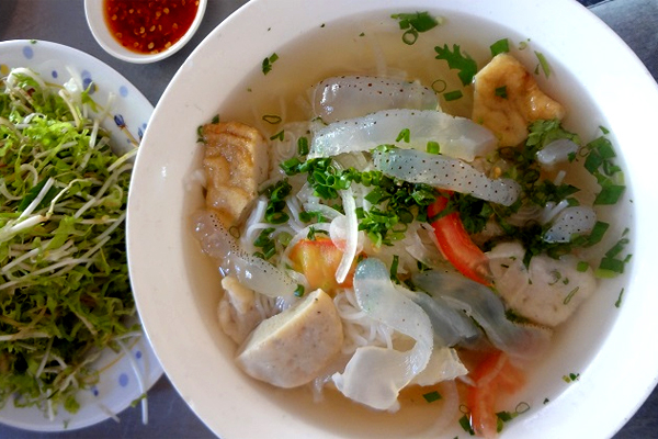 bc3ban-se1bba9a-ivivu-1 bún-sứa-ivivu