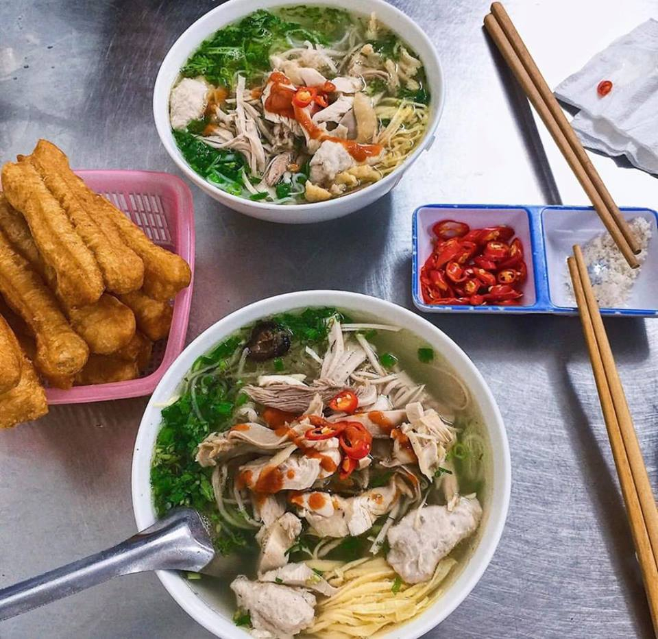 Bún thang Hà Nội ngũ sắc