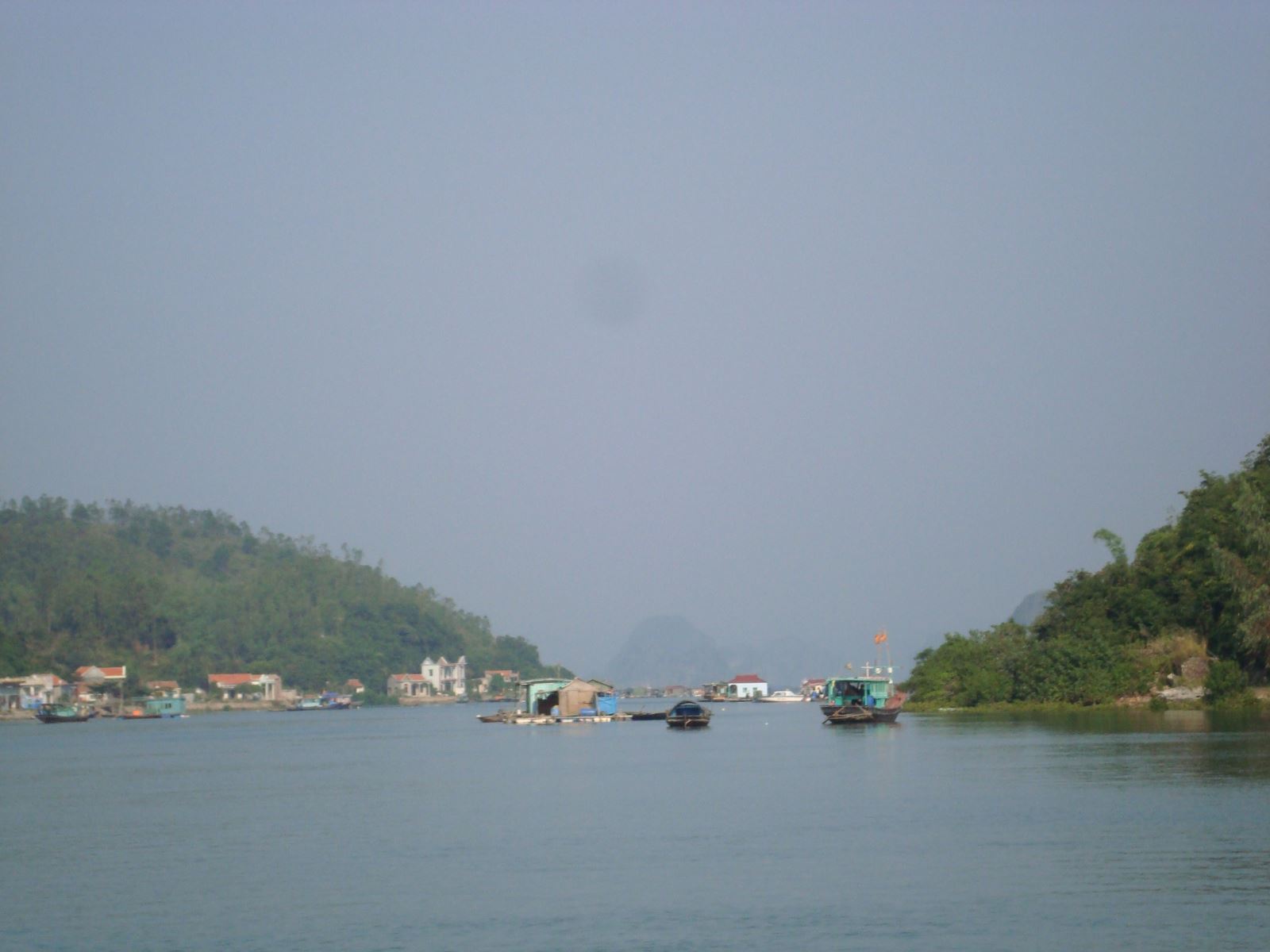Bến Cống Đông - Cống Tây thuộc quần thể thương cảng Vân Đồn