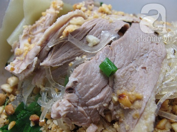Đĩa ngan chặt chấm xì dầu Hà Nội
