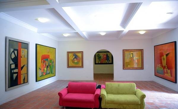 Phòng trưng bày tranh sơn mài nghệ thuật
