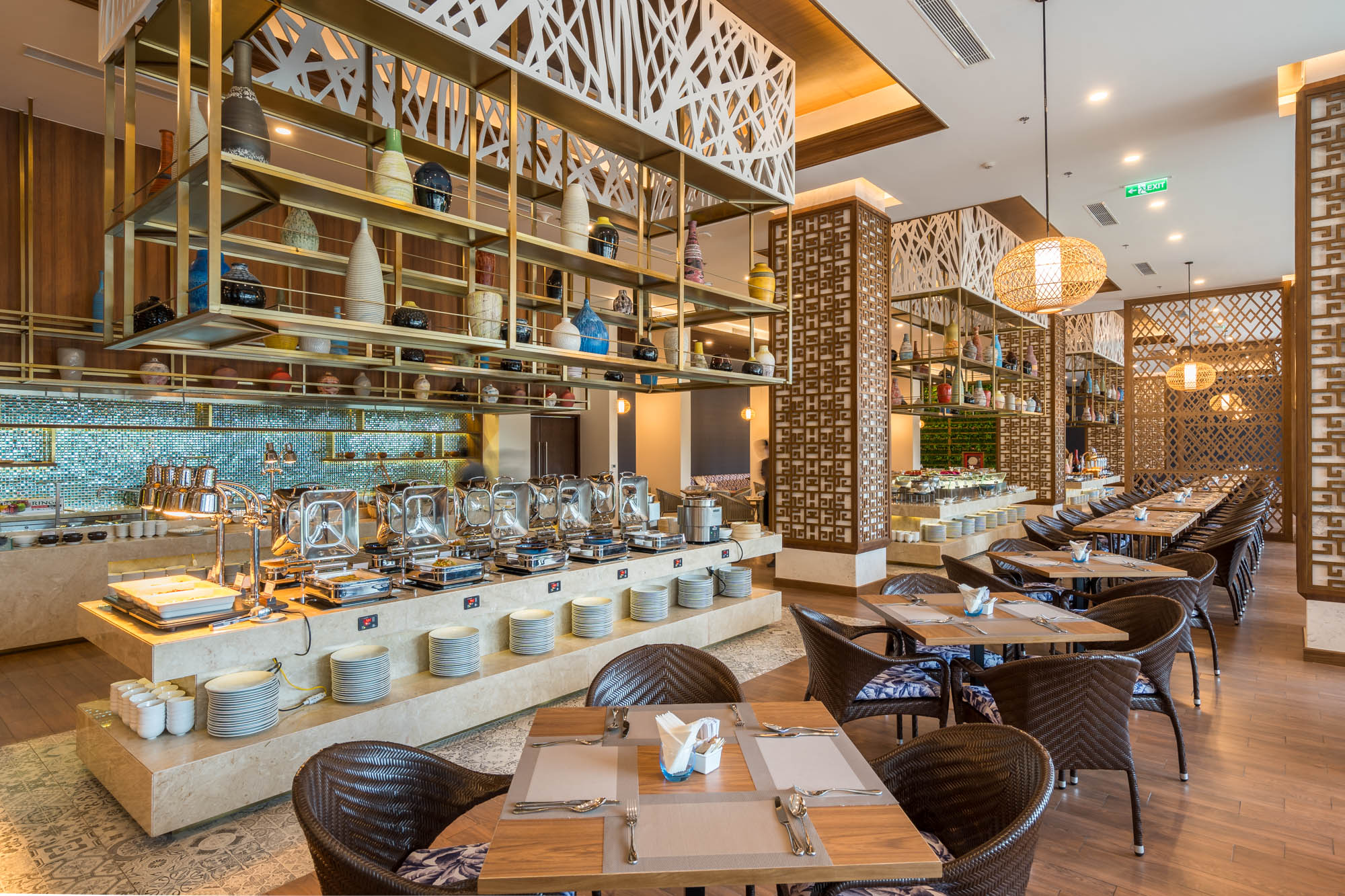 Sky bar resort Phú Quốc Best Western Premier Sonasea