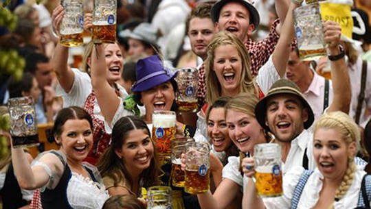 Lễ hội bia Đức Oktoberfest