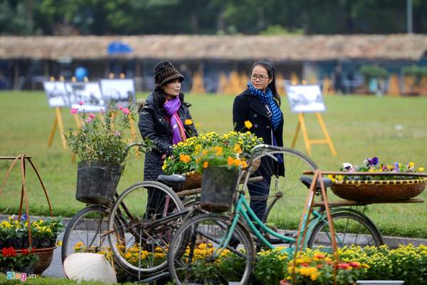 Gánh hàng hoa mộc mạc tại triển lãm Ký ức Hà Nội
