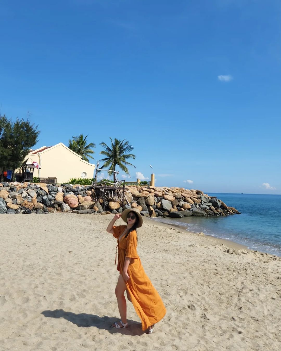Cảnh biển Cửa Đại