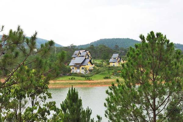 Kiến trúc Pháp kết hợp văn hóa địa phương tại Làng Bình An