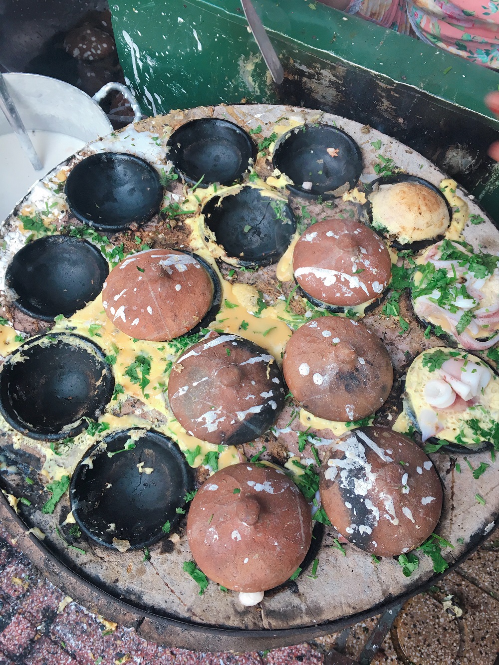 Món bánh căn nổi tiếng.