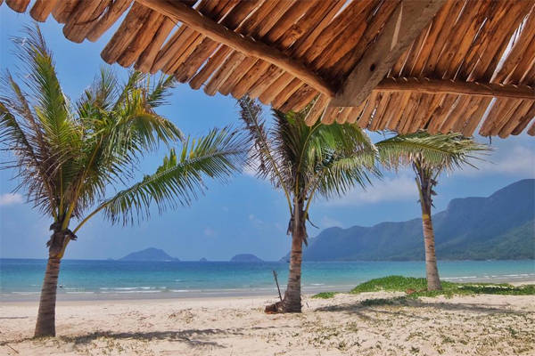 Cảnh biển trời bình yên Côn Đảo