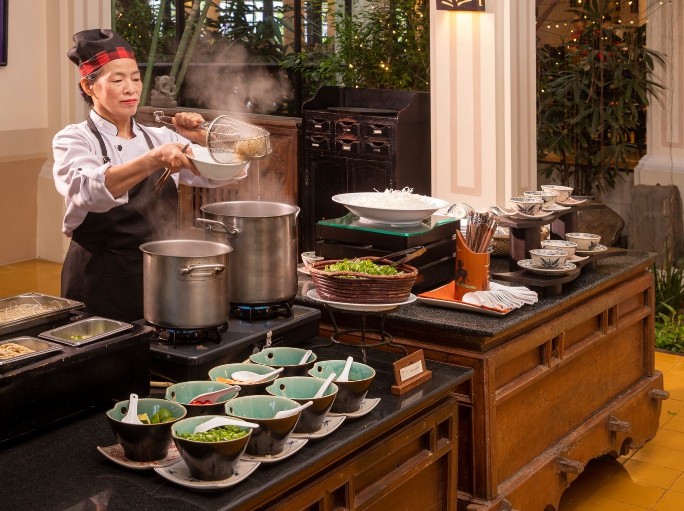 Thử tài lớp học nấu ăn Victoria tại resort
